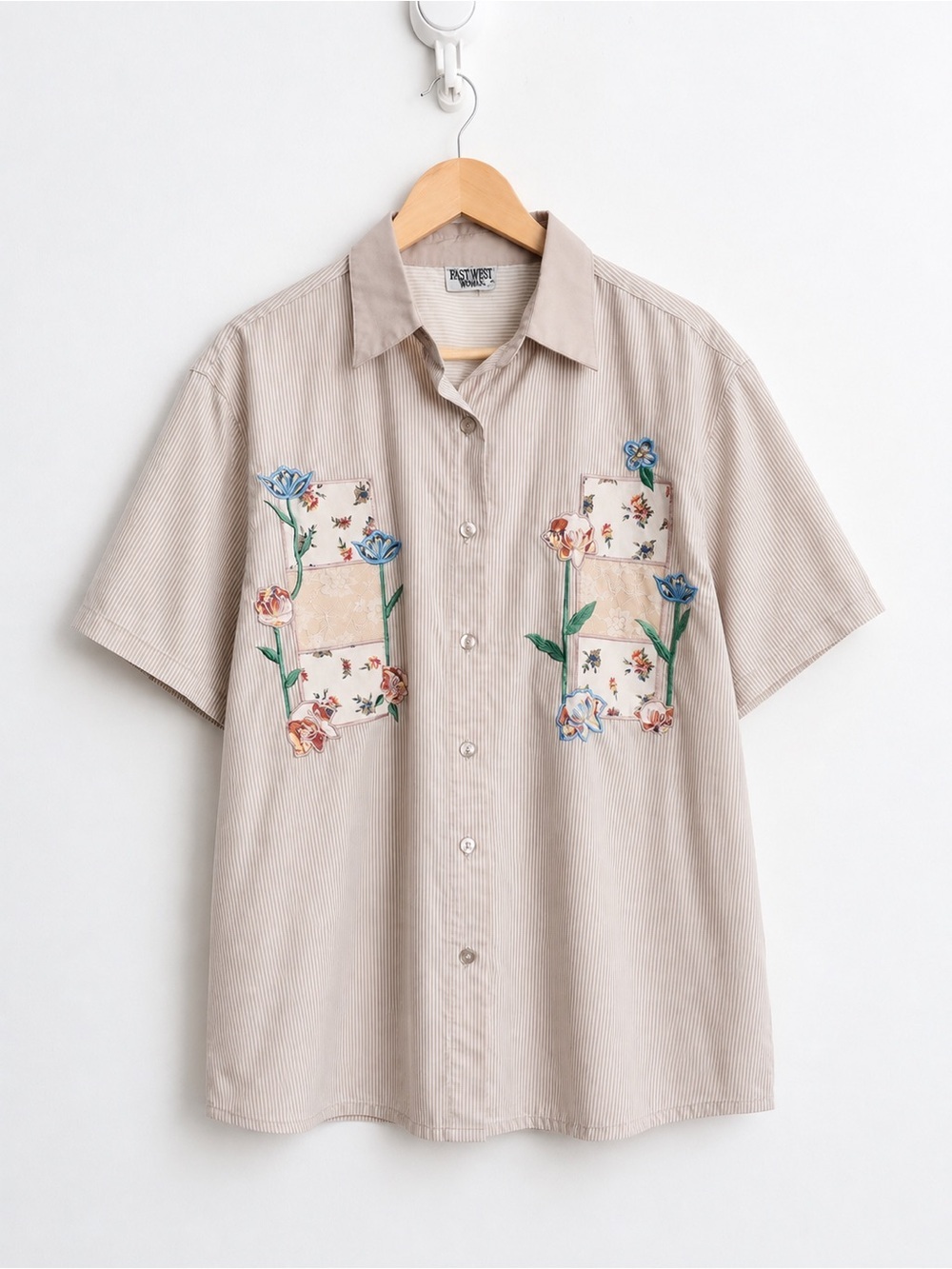 Vintage 90s Embroidered Cottagecore Prairiecore Floral Lace Pearl Shirt XXL